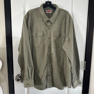 Wrangler Relaxed Fit Button-Down Shirt Winter Moss Heather | Men’s 2XL